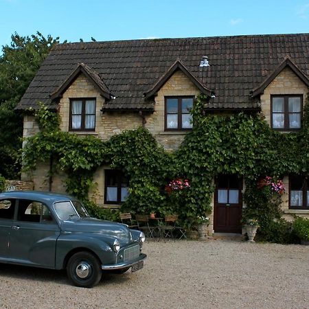 Fosse Farmhouse Holiday Cottages Chippenham  Kültér fotó