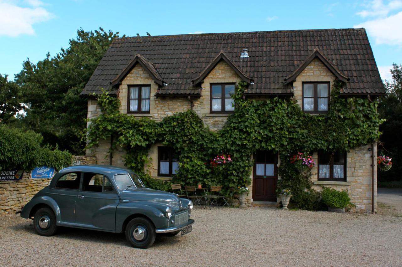 Fosse Farmhouse Holiday Cottages Chippenham  Kültér fotó