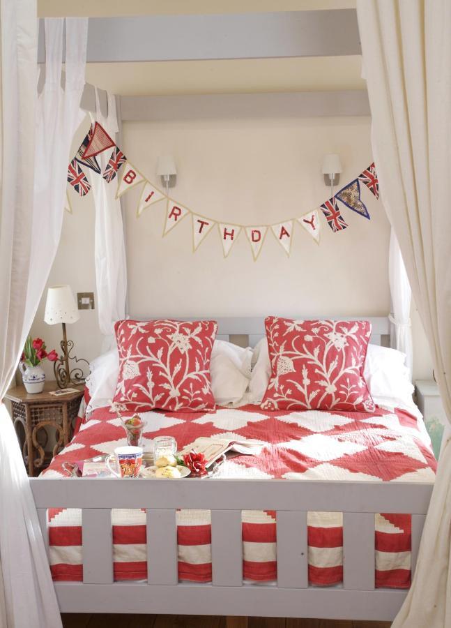 Fosse Farmhouse Holiday Cottages Chippenham  Kültér fotó