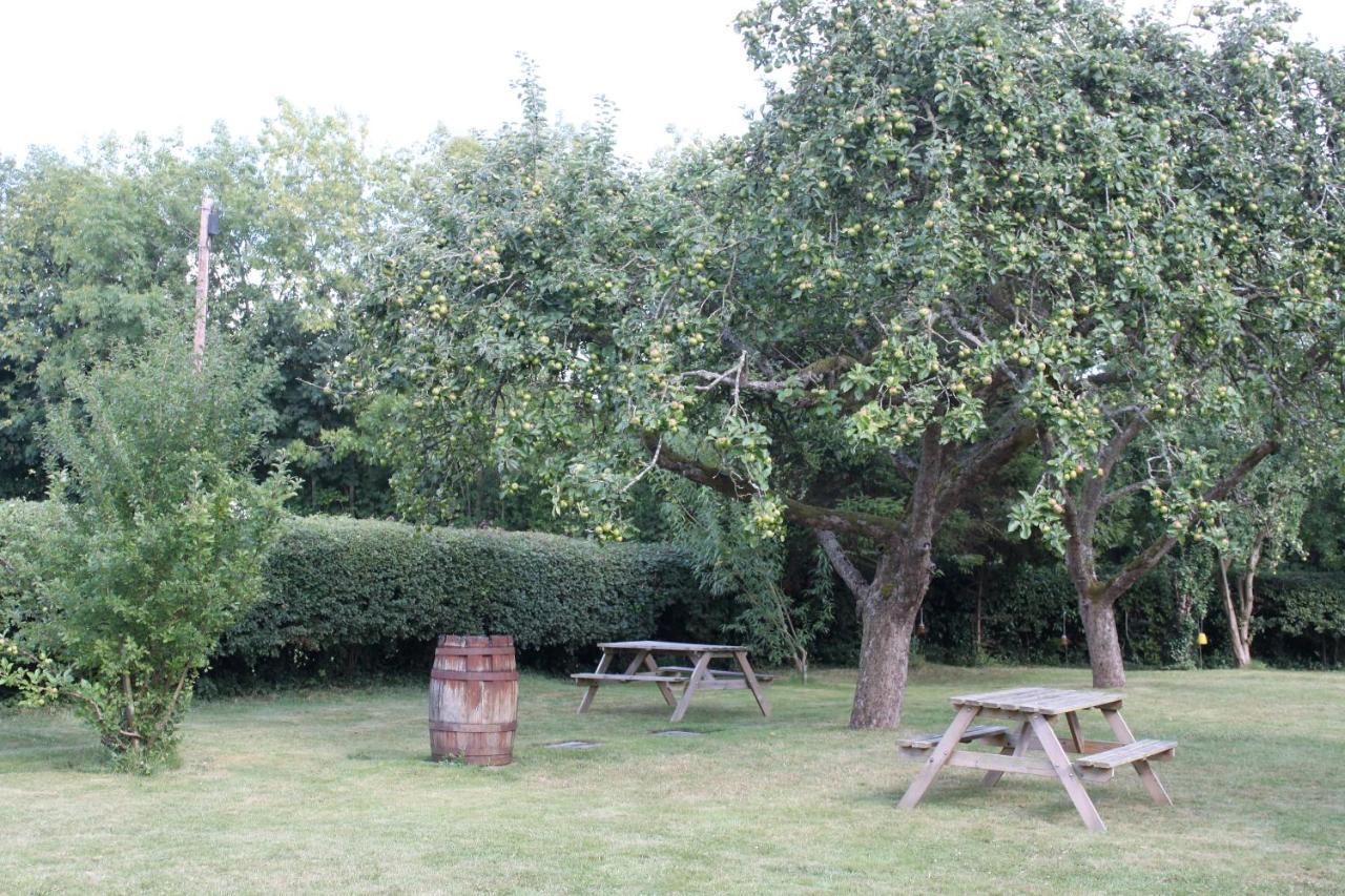 Fosse Farmhouse Holiday Cottages Chippenham  Kültér fotó